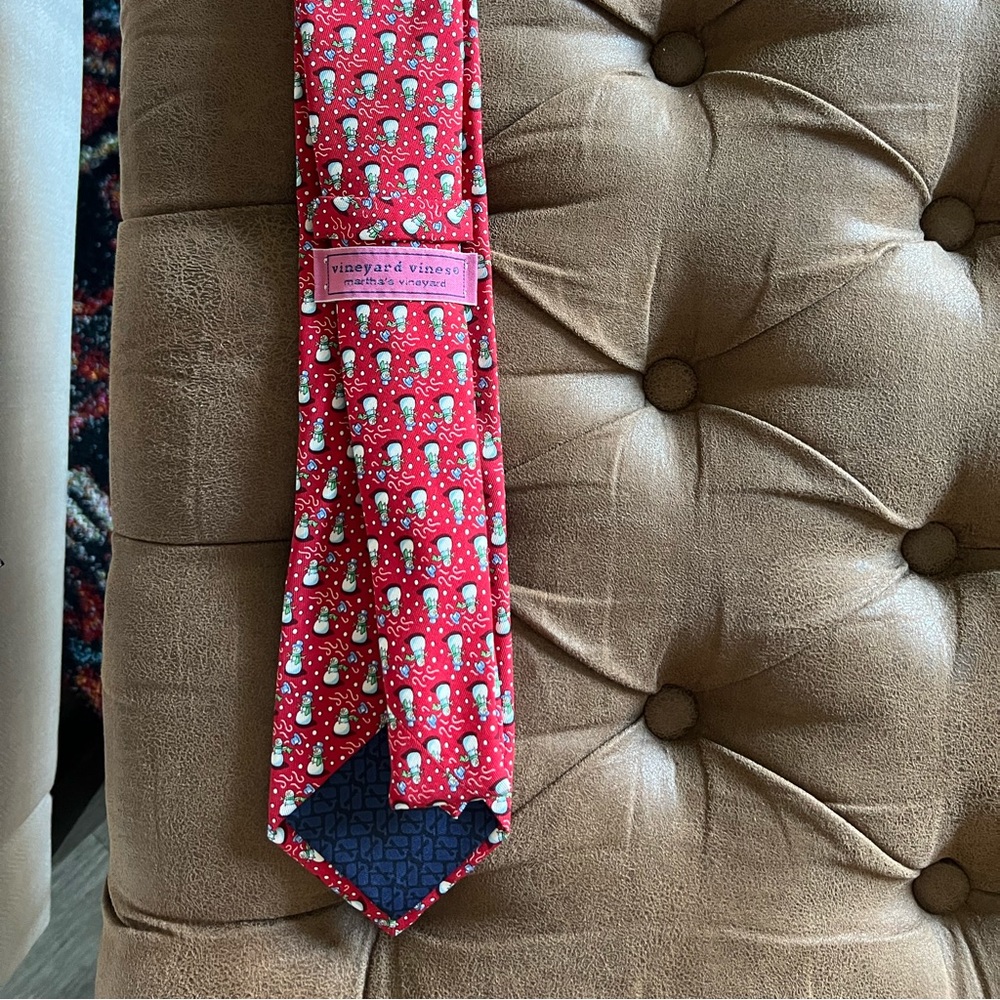 Vineyard Vines Christmas Tie